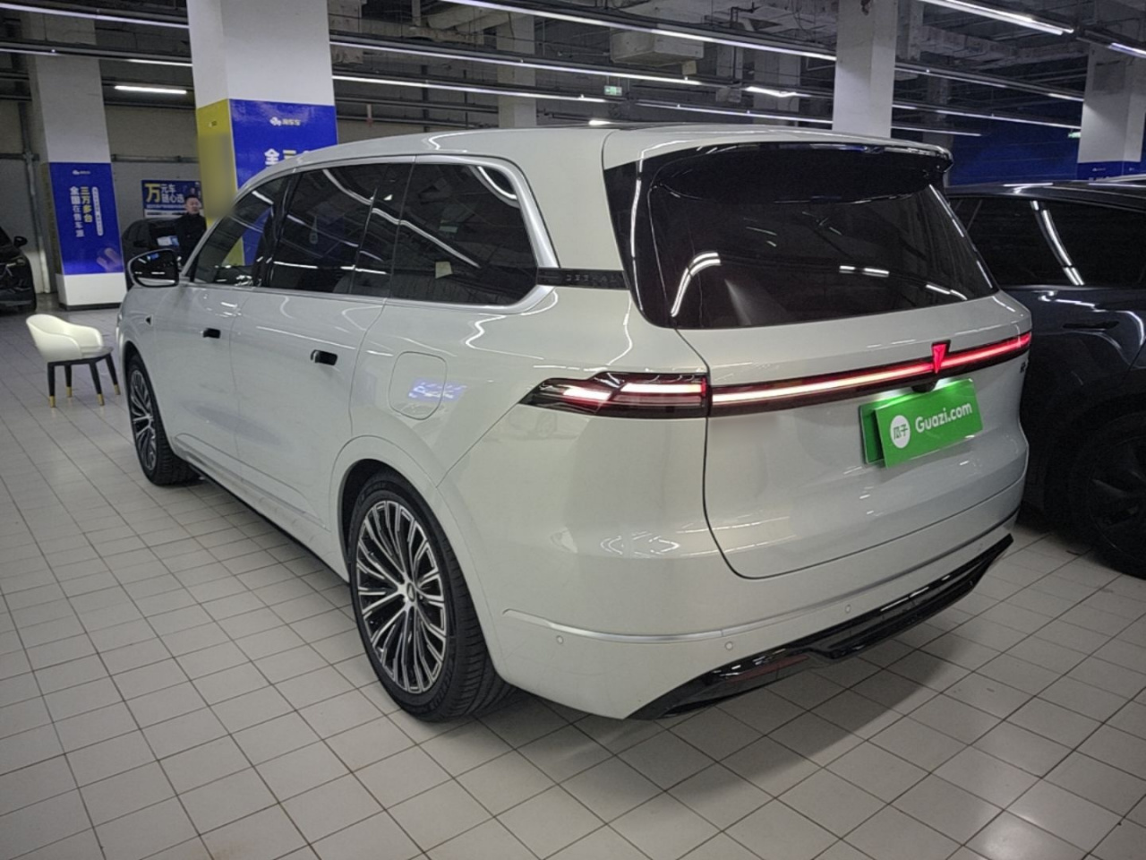Deepal S09 2025 AWD Ultra+ photo 4