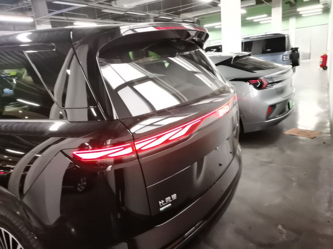 Tang 2026 EV 950KM RWD LiDAR Flagship photo 3