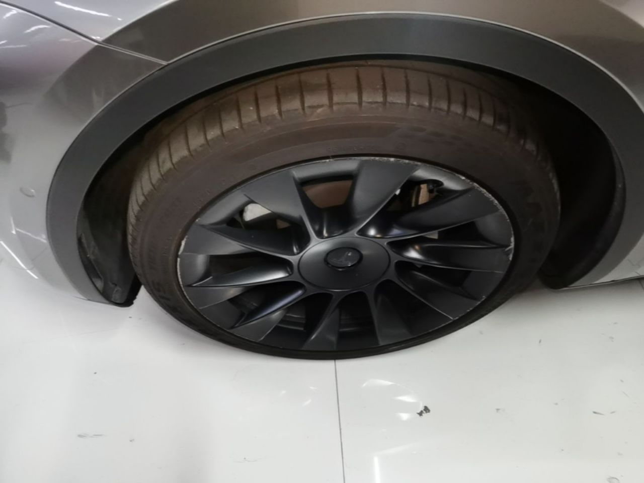 Model Y 2021 Long Range AWD photo 4