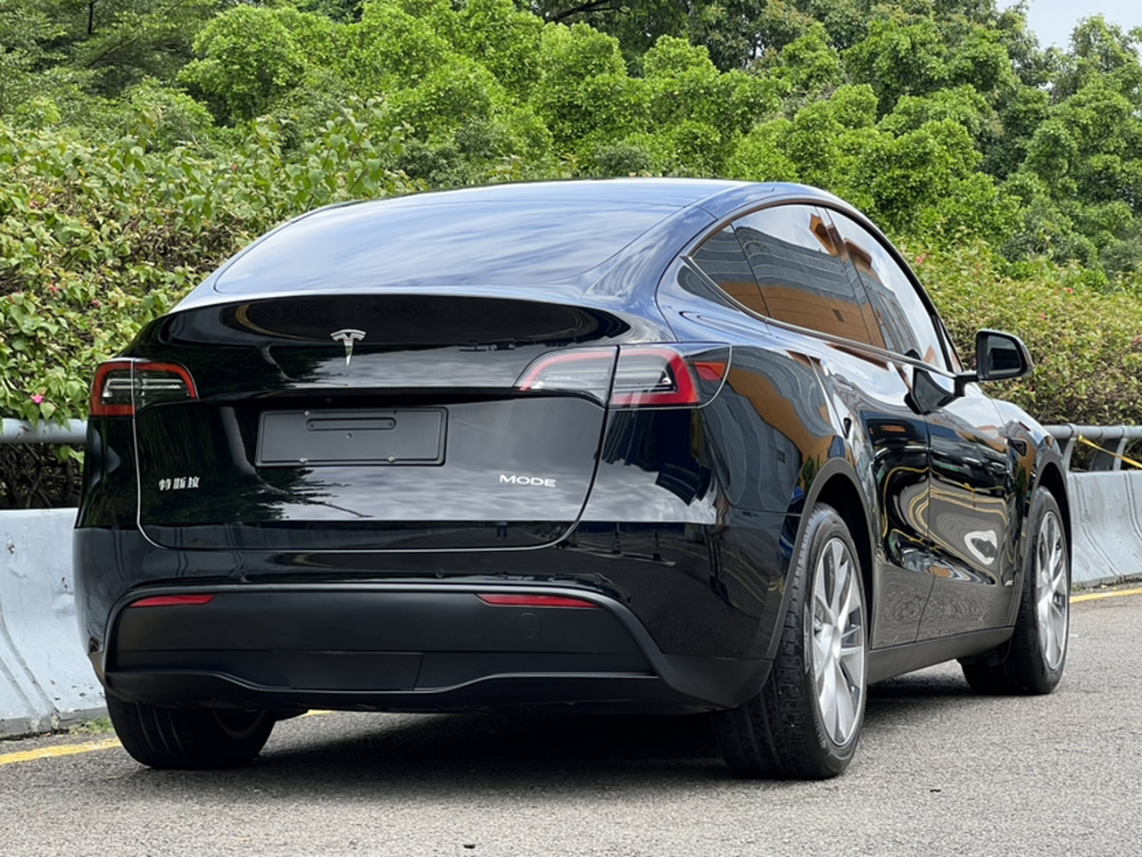 Model Y 2022 Facelift RWD photo 3
