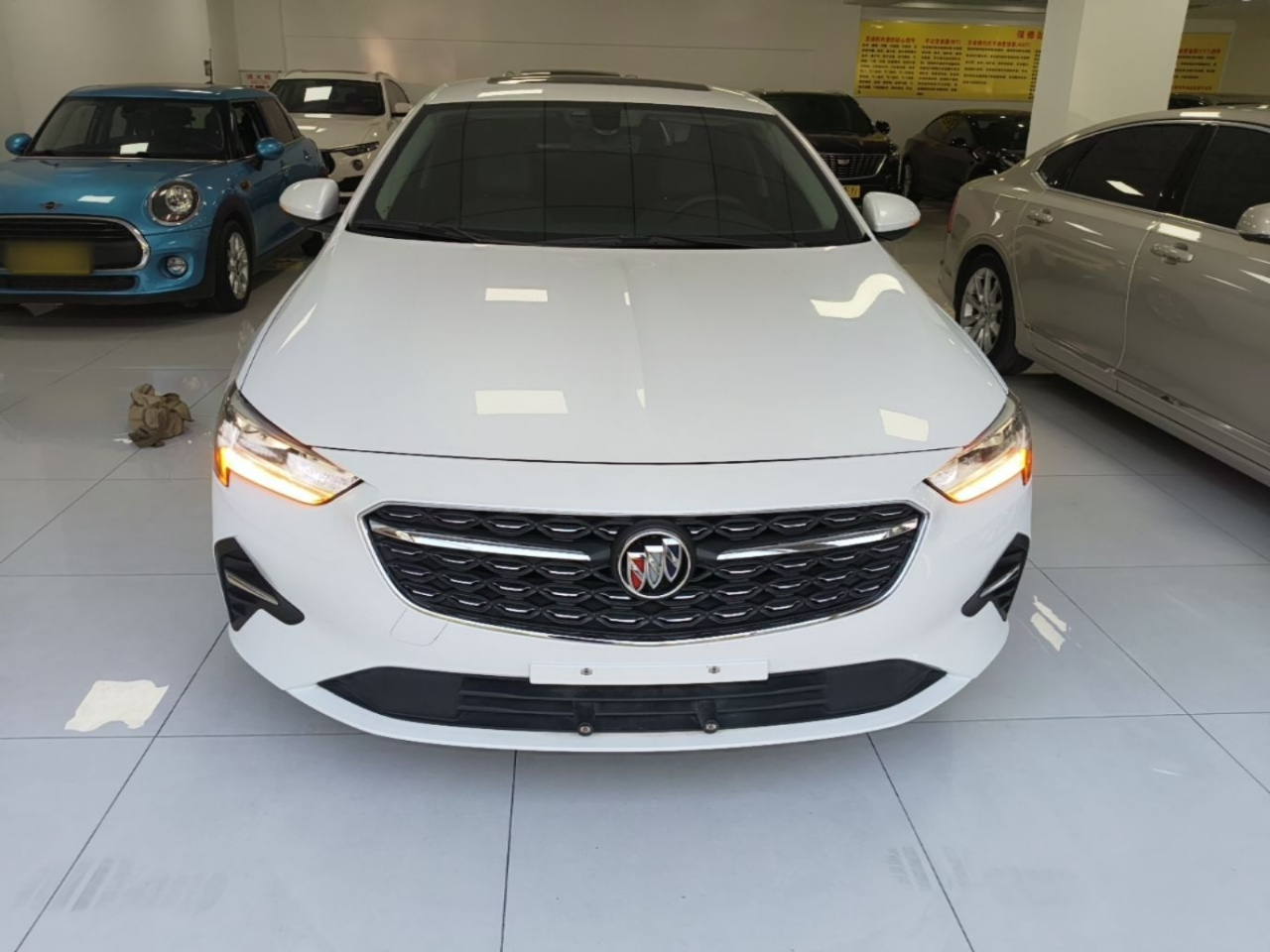 Regal 2023 552T Smart photo 2