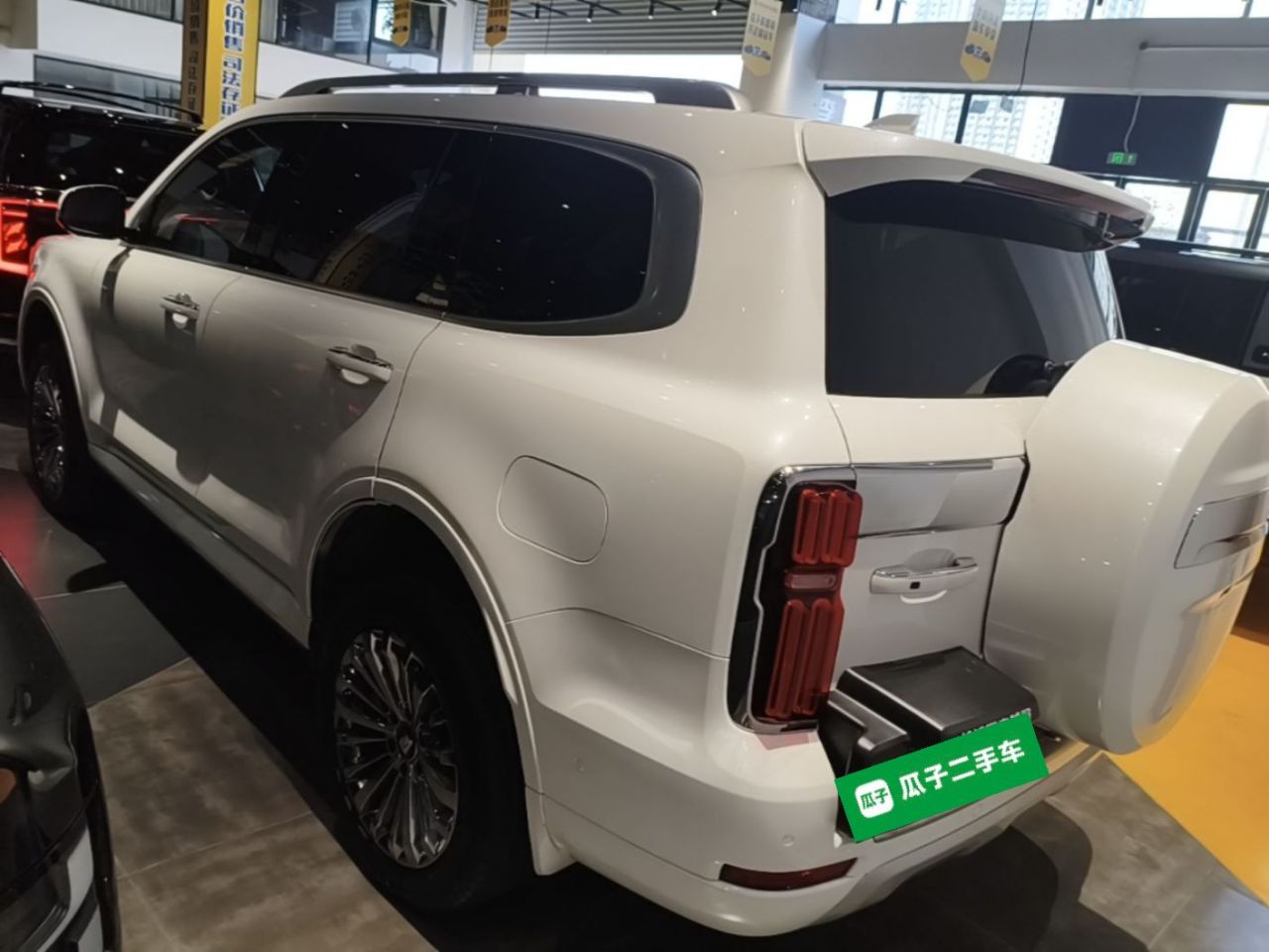 500 EV 2023 Hi4-T photo 4