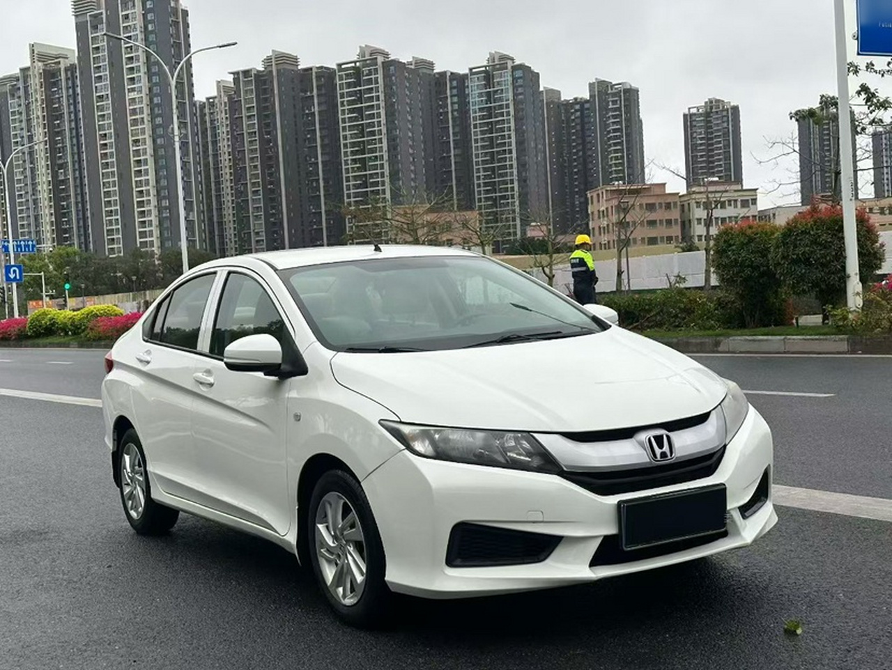 2015 1.5L CVT Comfort photo 2