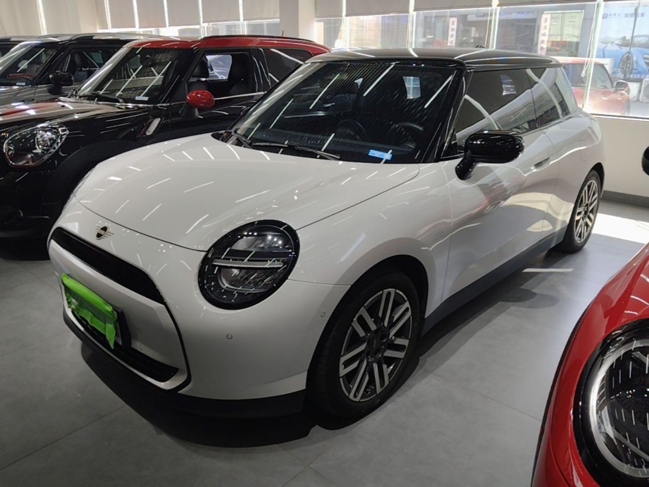 MINI COOPER 2024 456km COOPER E Classic