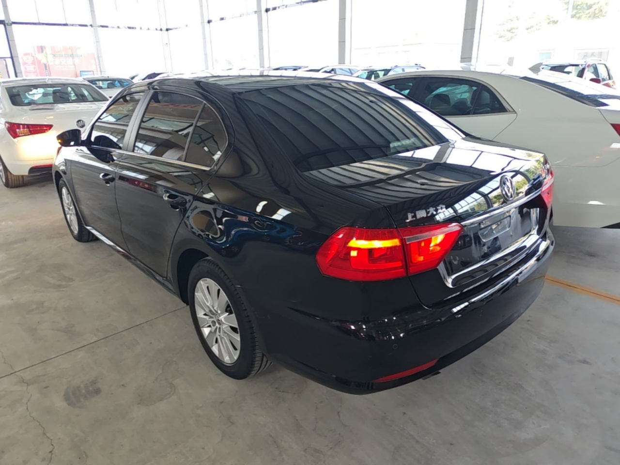 Lavida 2013 Facelift Classic 1.6L AT Comfort photo 4