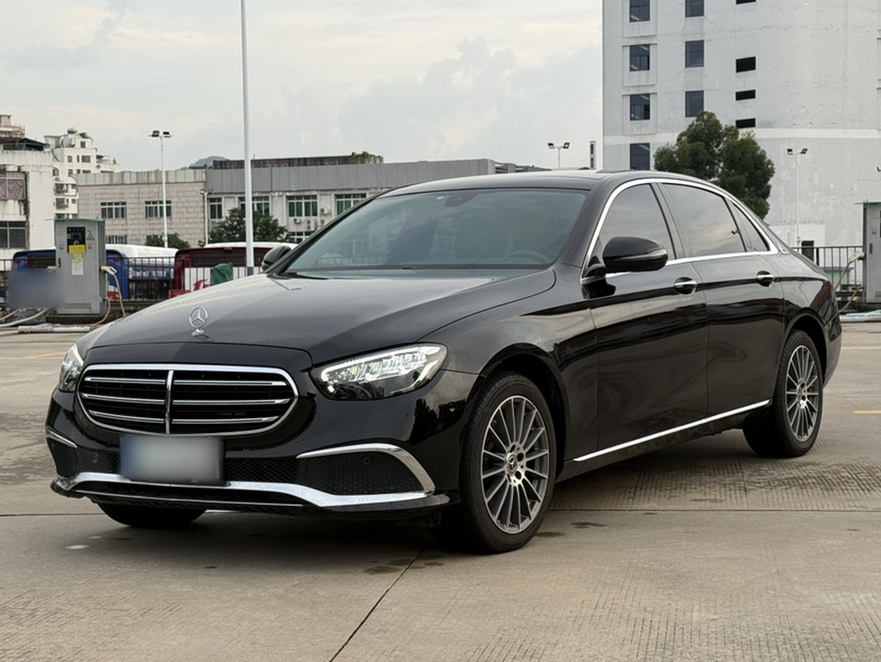 E-Class 2022 E 260 L