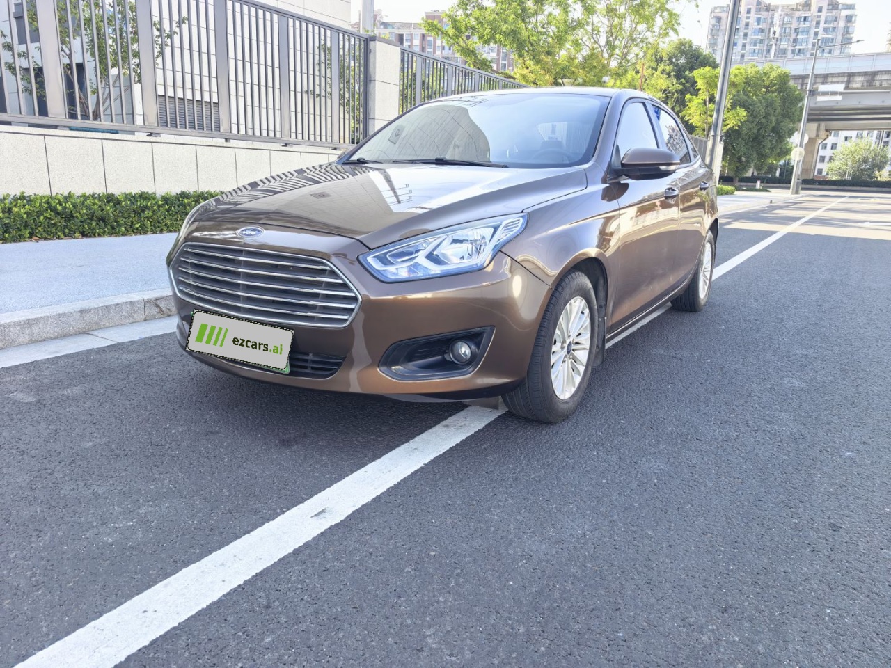 Escort 2015 1.5L AT Comfort