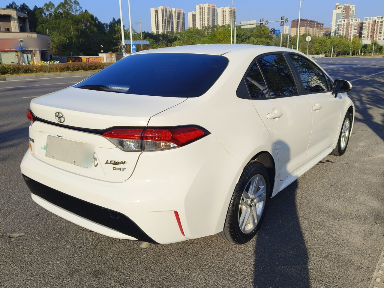 Levin 2021 185T CVT Luxury photo 4
