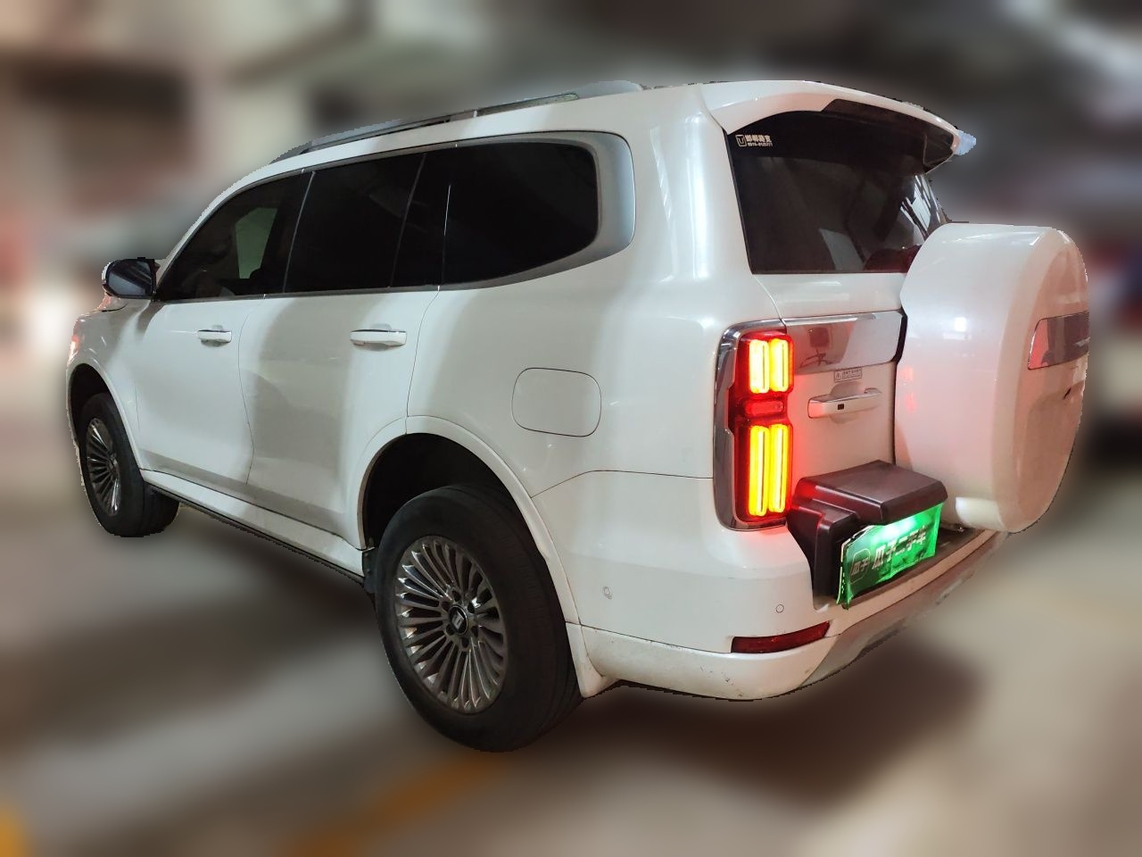 500 EV 2023 Hi4-T photo 4