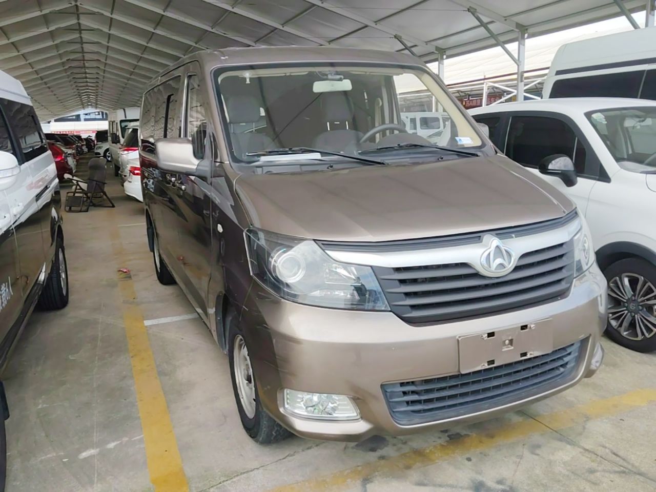 Changan M70 2019 1.5L Comfort 6-Seater China VI DAM15KL photo 5