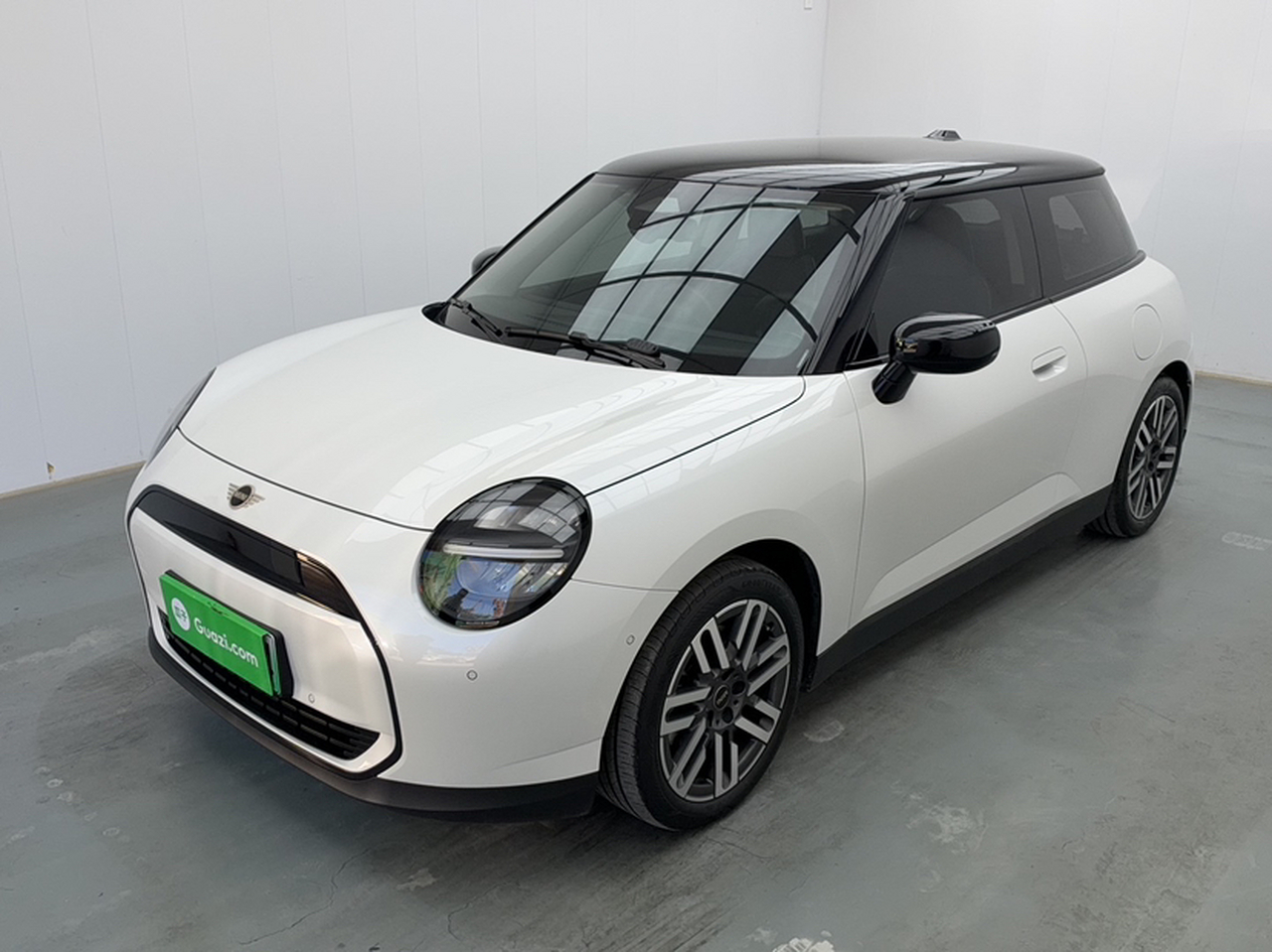 MINI COOPER 2024 456km COOPER E Classic photo 3
