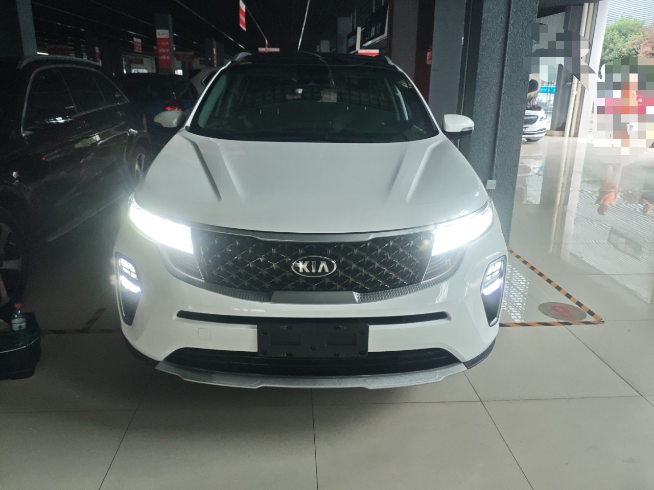 KX5 2019 1.6T AT RWD Luxury photo 2