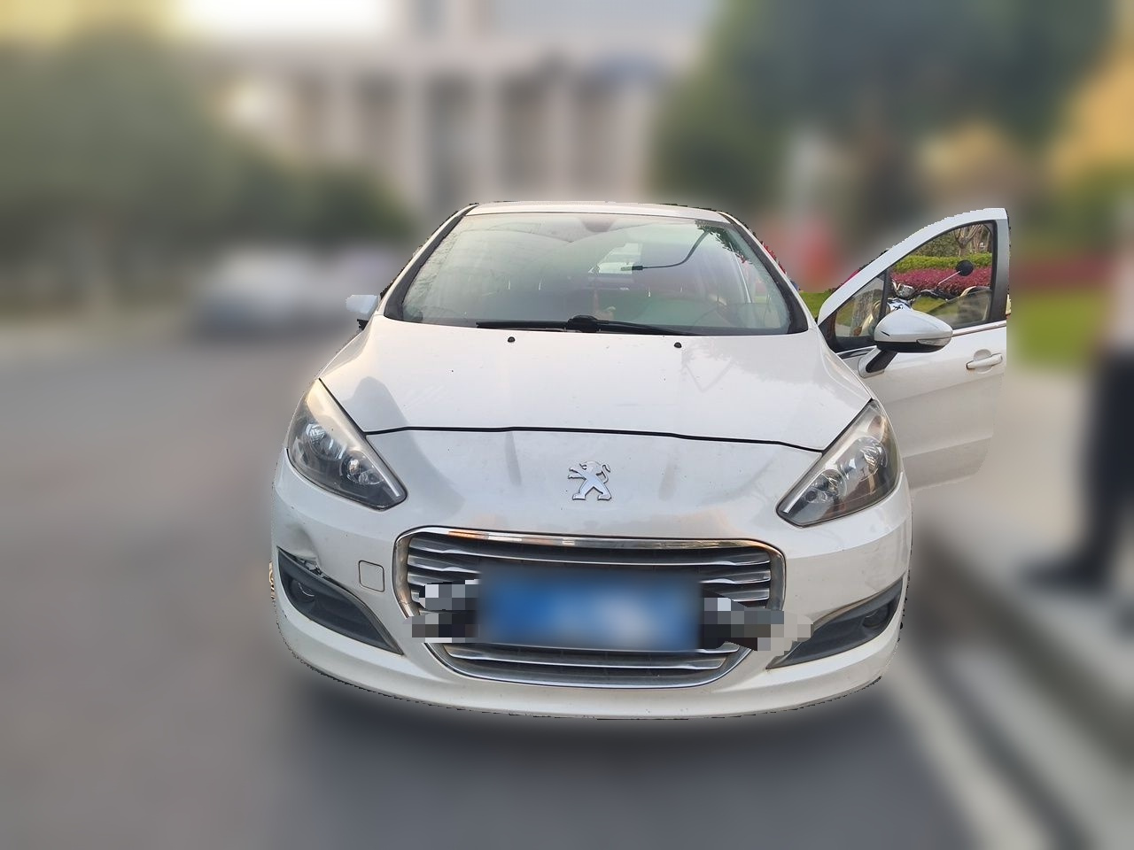 308 2014 Classic 1.6L AT photo 2