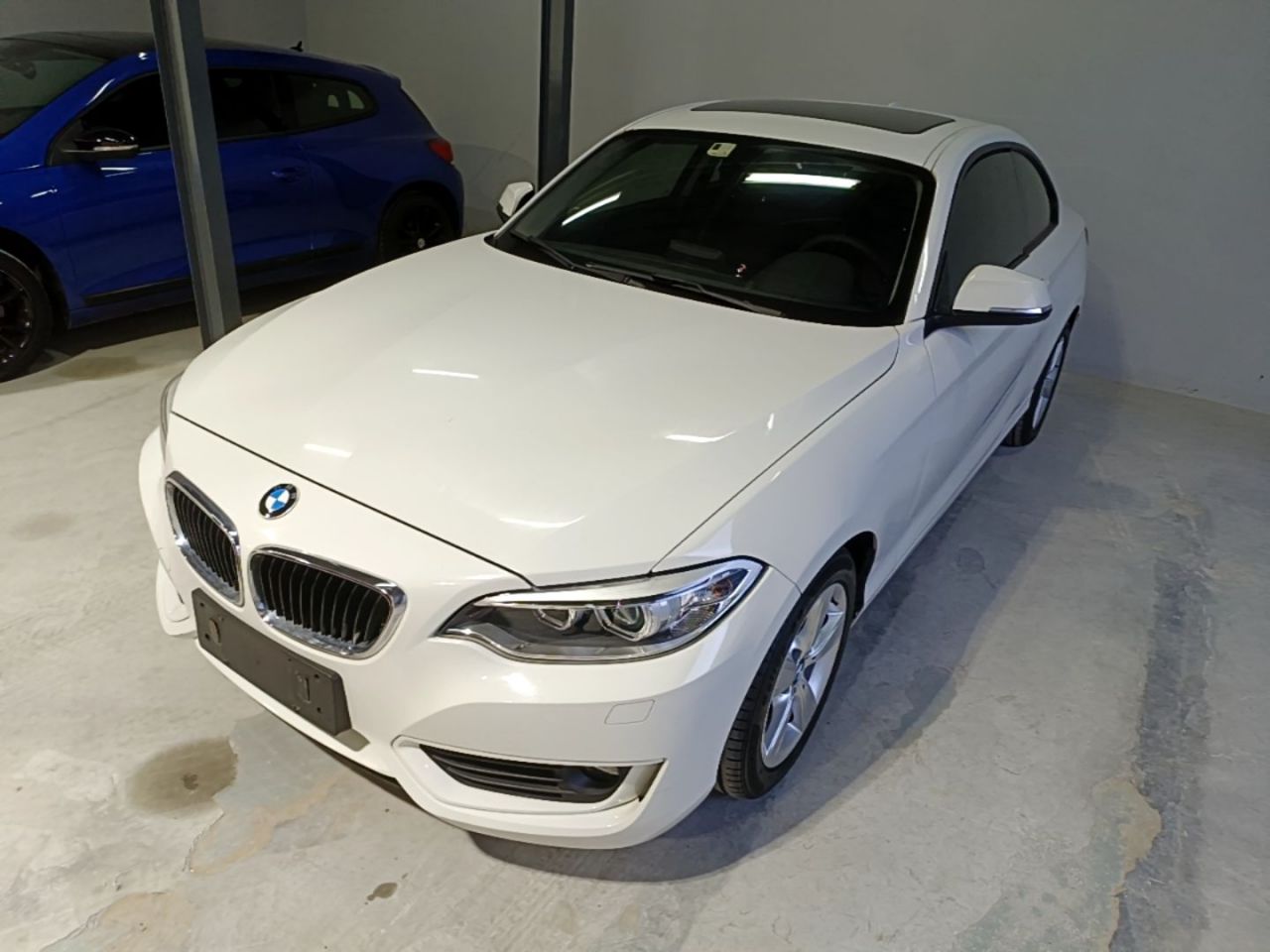 2 Series Imported 2014 220i Leading