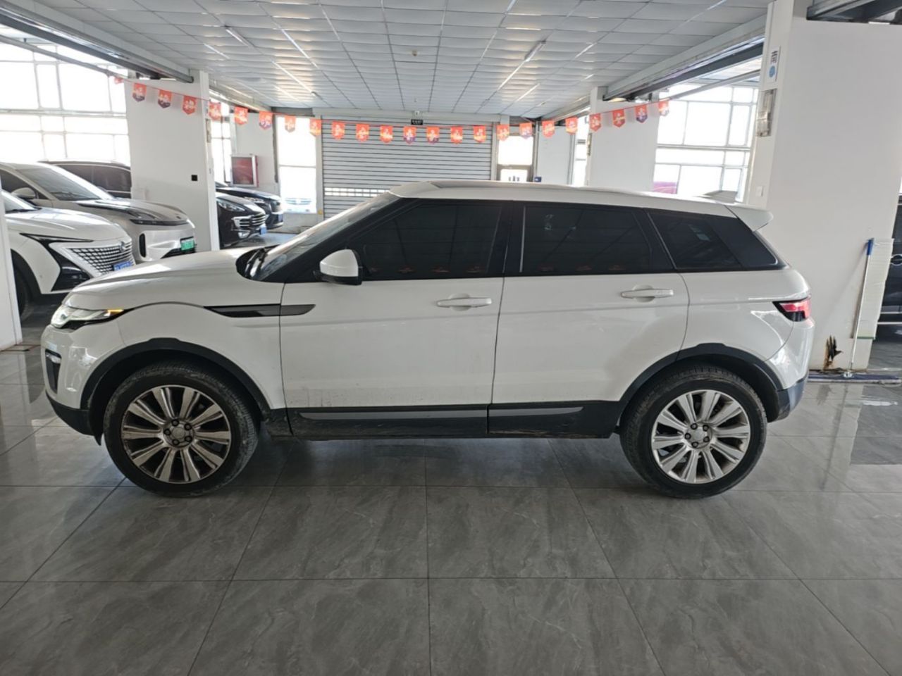 Range Rover Evoque 2017 2.0T SE photo 4