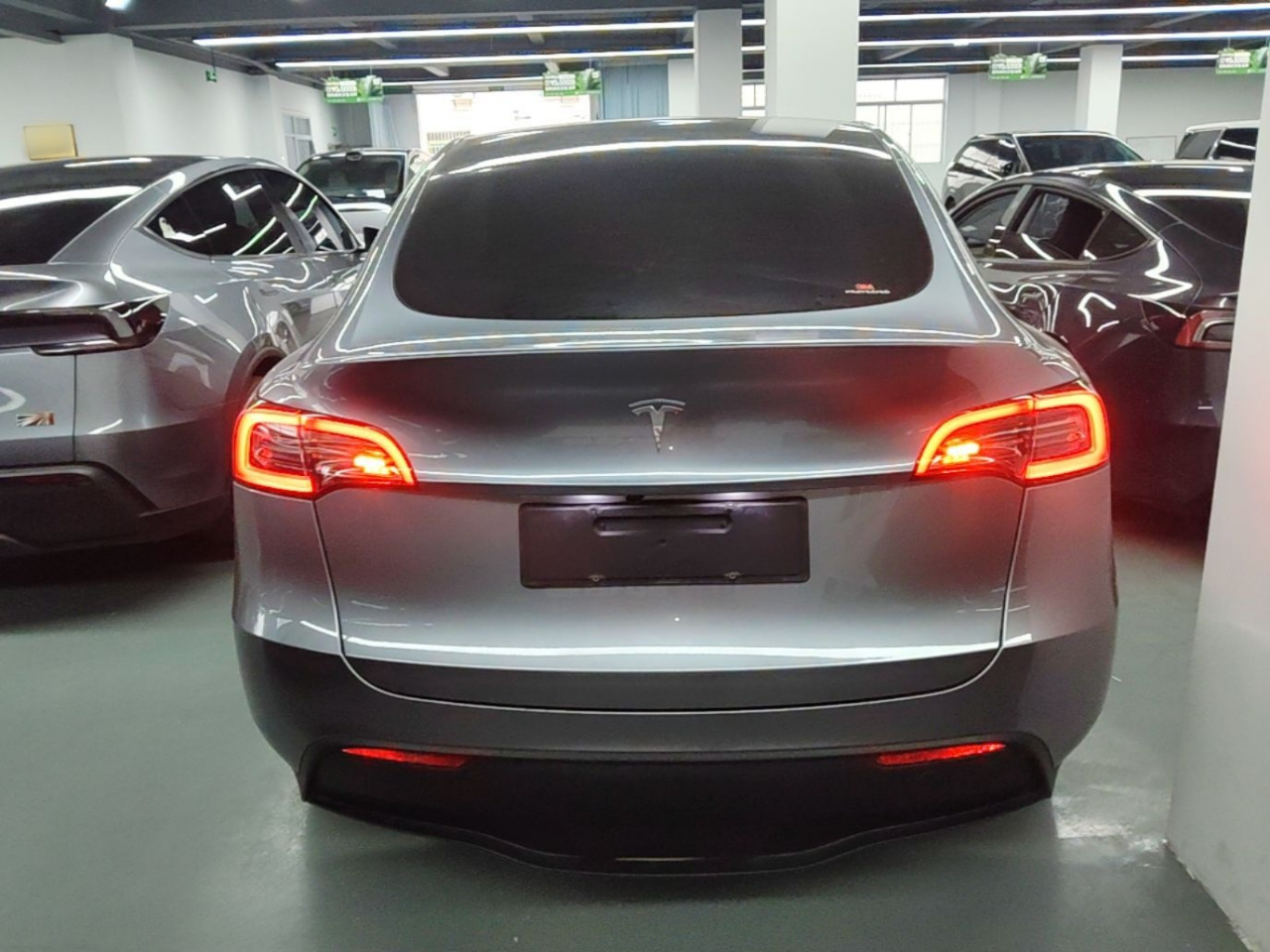 Model Y 2024 Long Range AWD photo 5