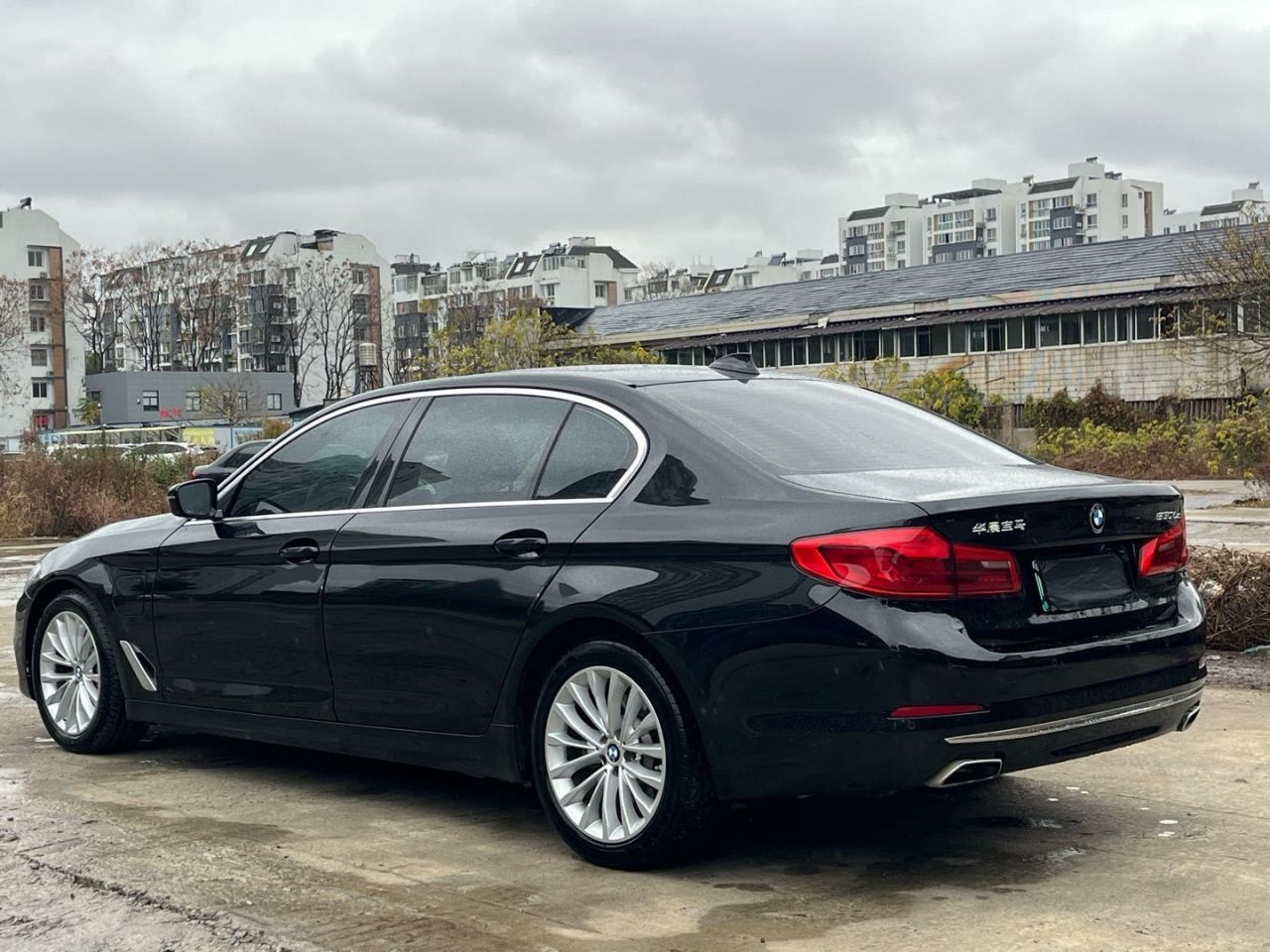 5 Series EV 2020 Upgraded 530Le Luxury photo 4