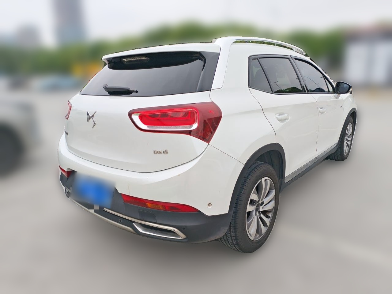 6 2016 1.6T Luxury THP160 photo 4