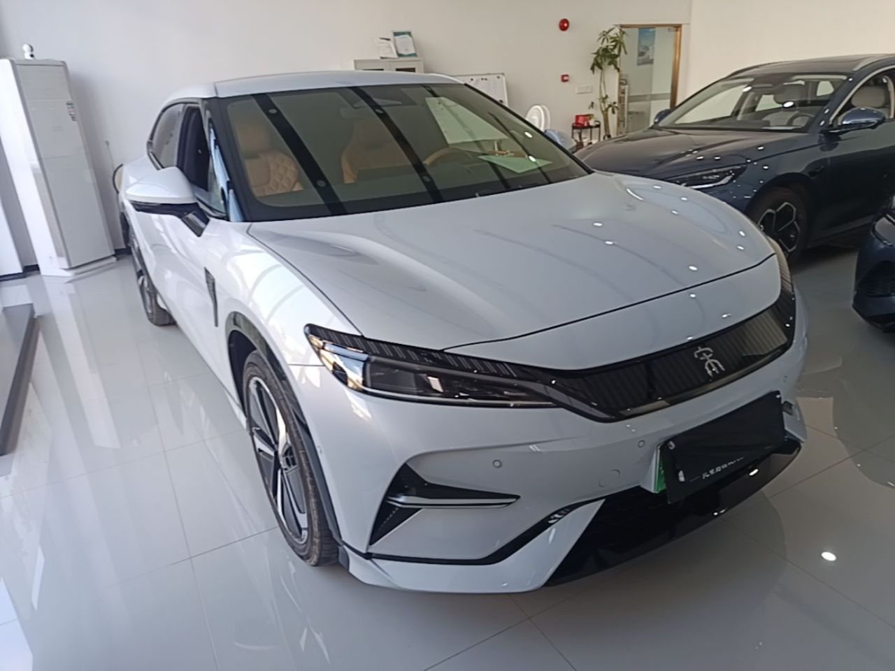 Song L EV 2024 662km Excellence photo 3