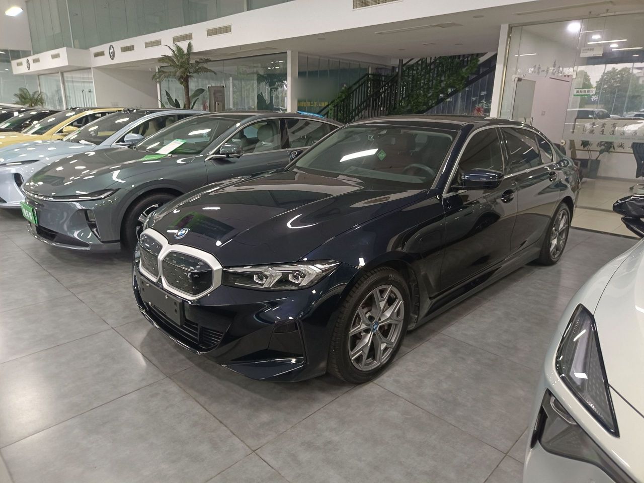 i3 2022 eDrive 35 L