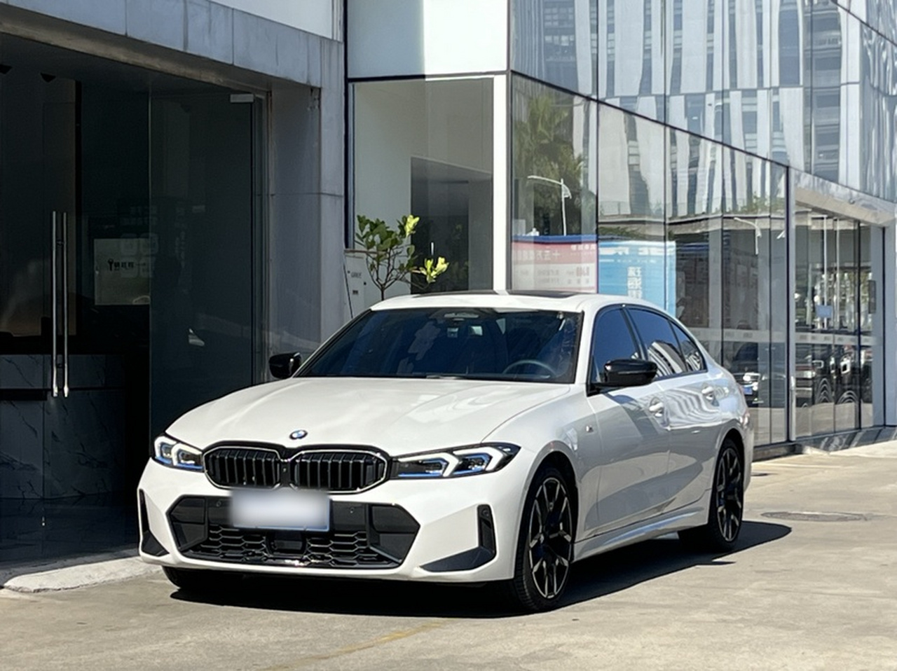 3 Series 2025 330Li Exclusive M M Sport Night Package