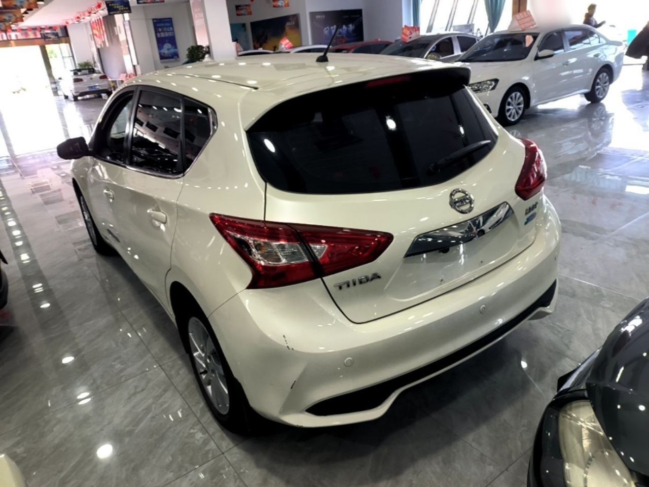 Tiida 2019 1.6L CVT China VI photo 4