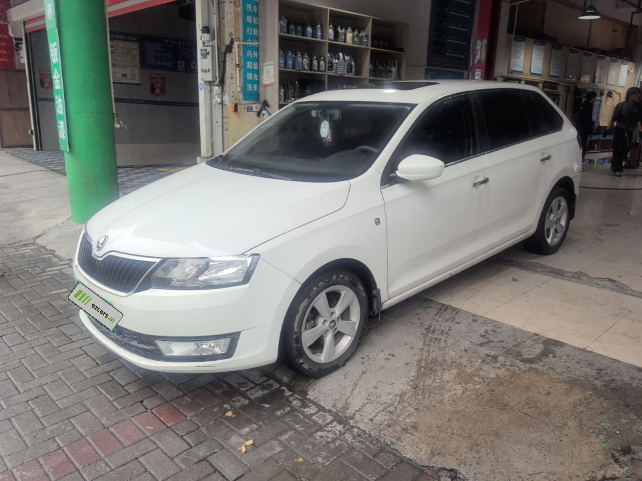 Rapid Spaceback 2016 Facelift 1.6L AT