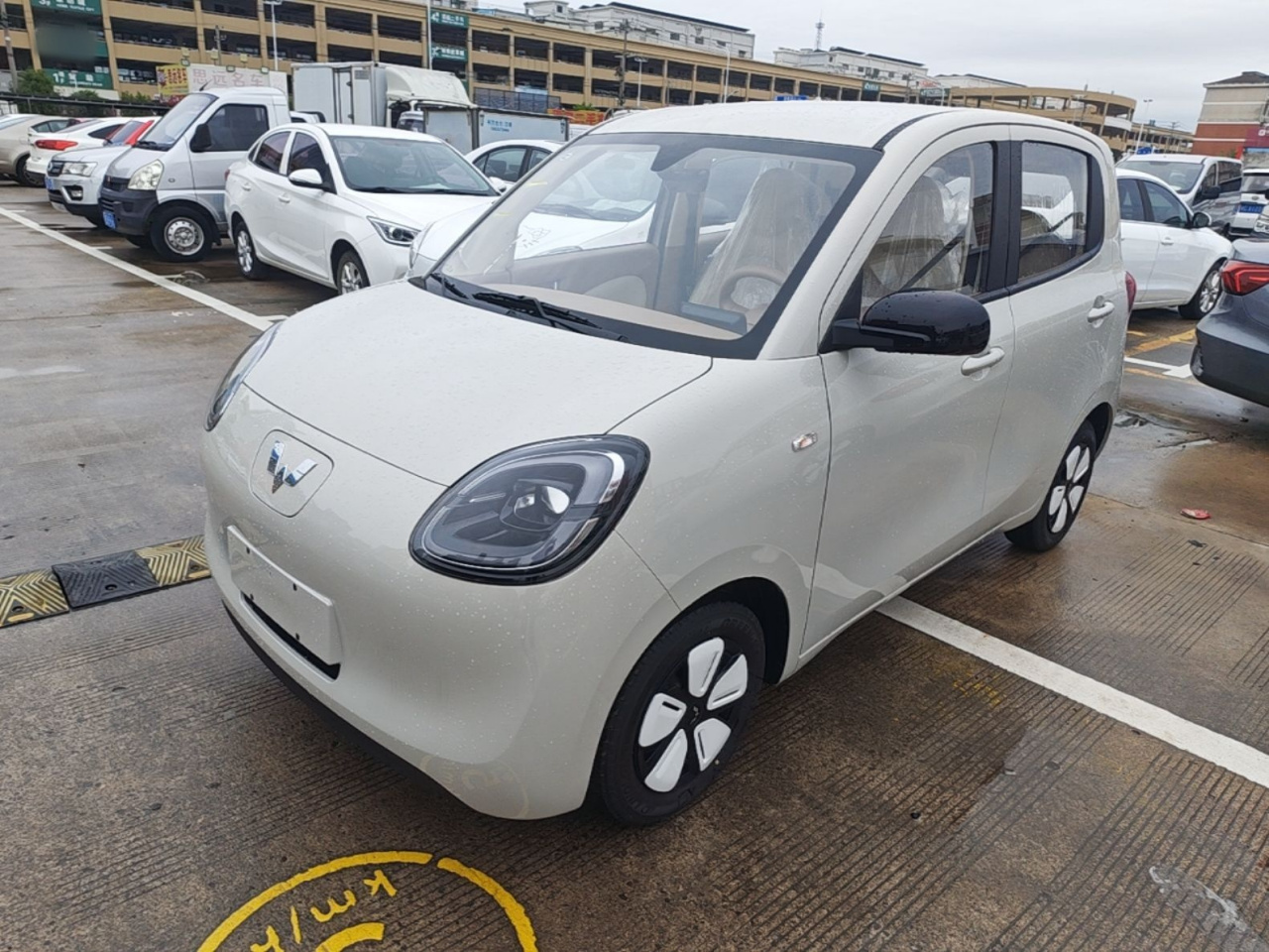Hongguang MINIEV 2025 4th Gen 4-Door Advanced