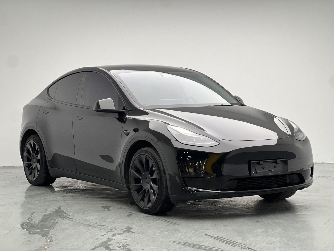 Model Y 2023 RWD photo 4