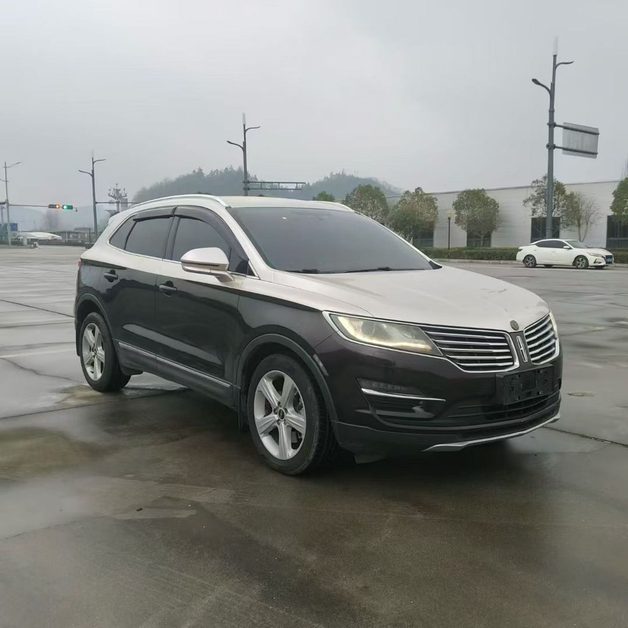 MKC 2017 2.0T RWD photo 4