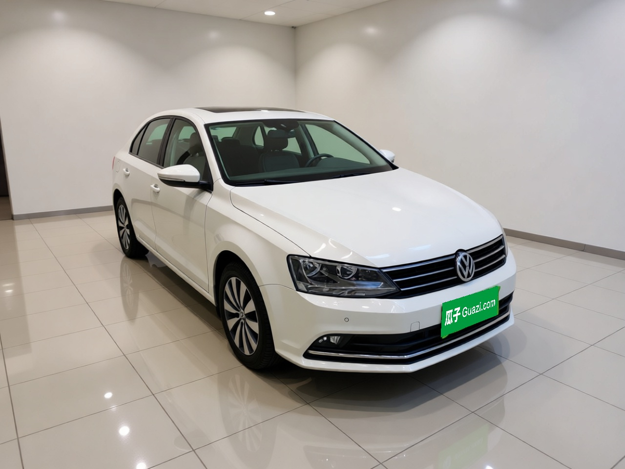 Sagitar 2015 230TSI AT Luxury photo 3