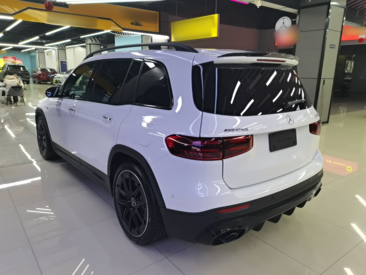 GLB AMG 2024 AMG GLB 35 4MATIC photo 4