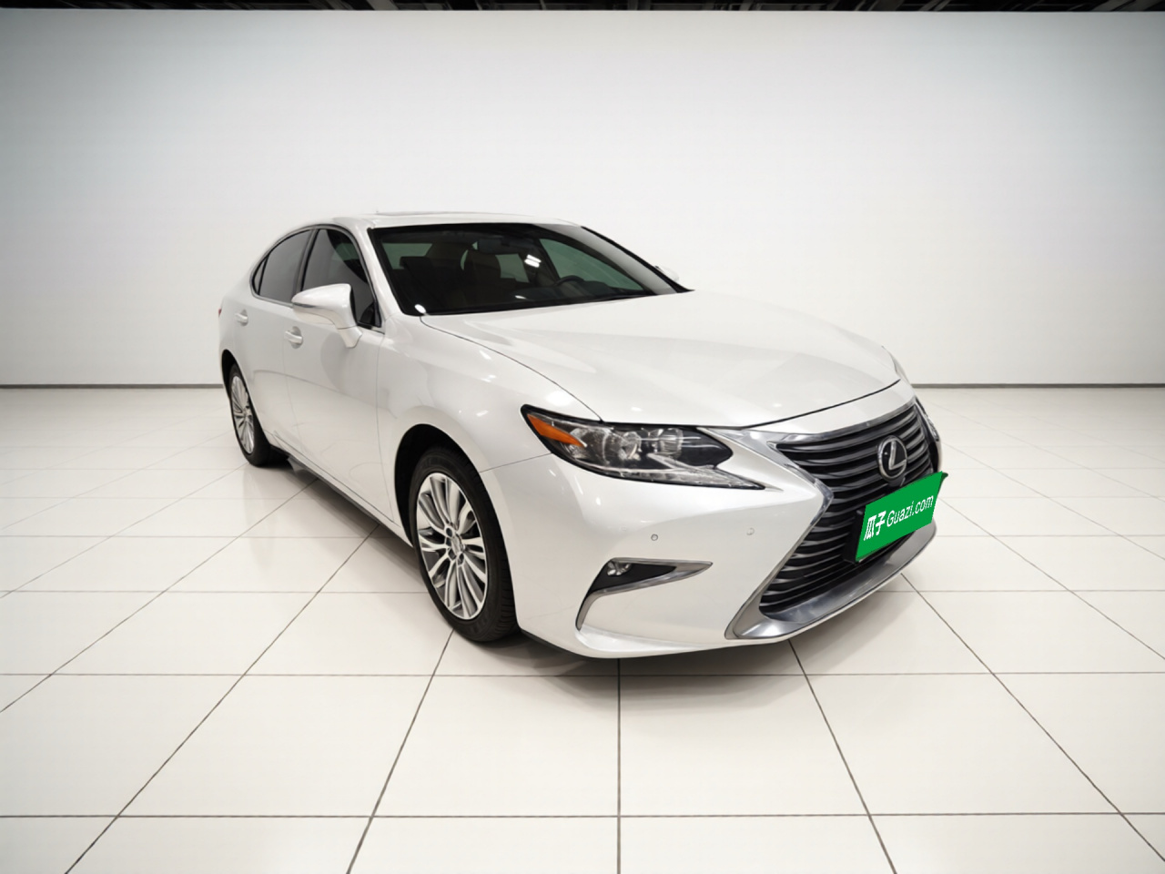ES 2015 200 Elite photo 3