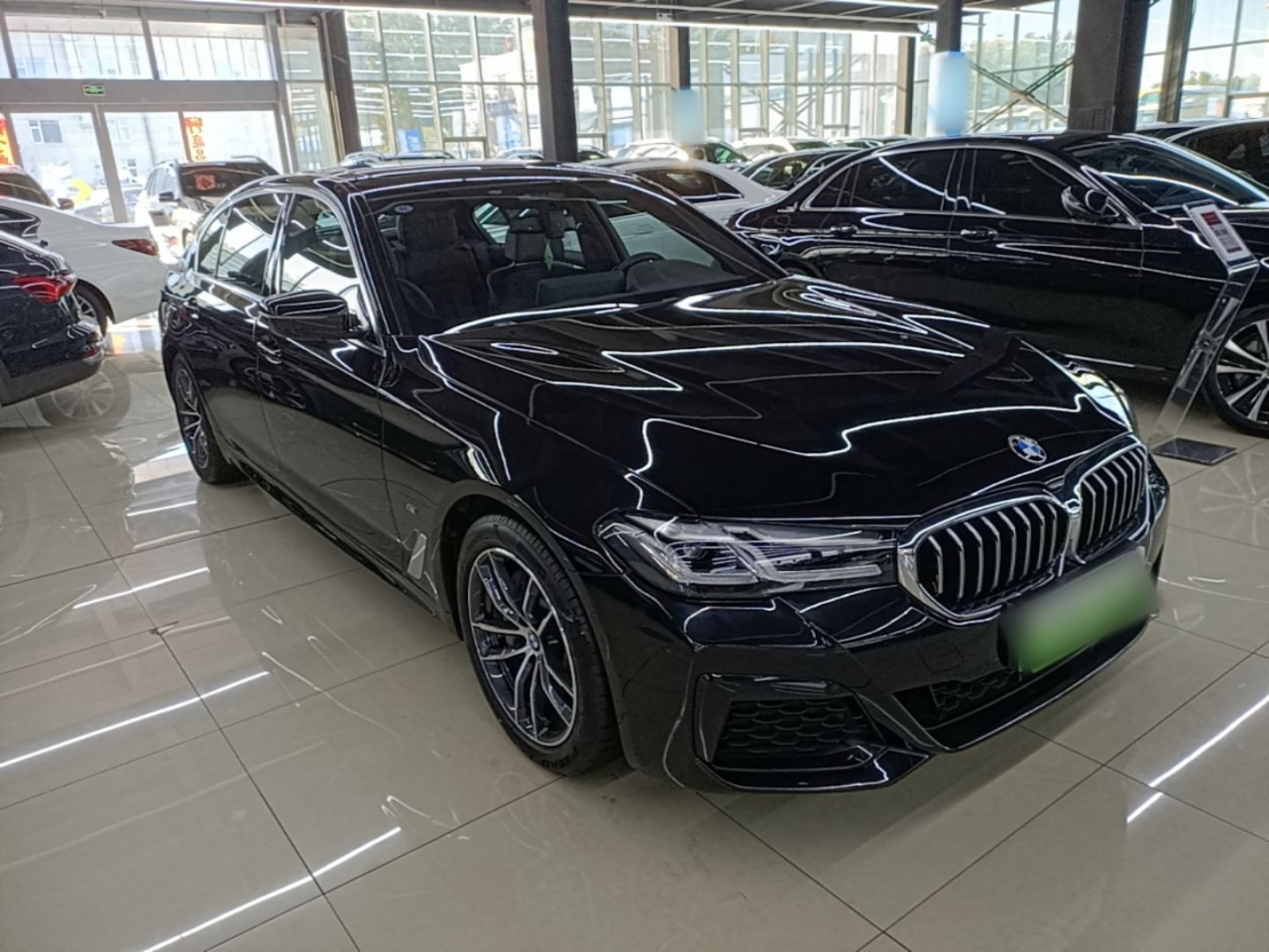 5 Series EV 2021 535Le Pioneer M Sport Package photo 3