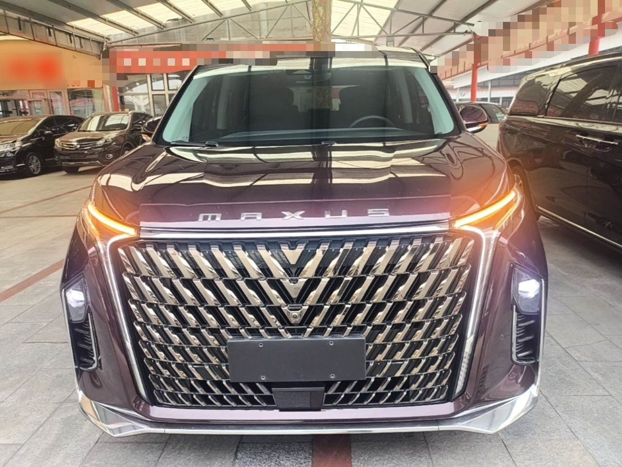 MAXUS G90 2022 2.0T 7-Seater photo 2