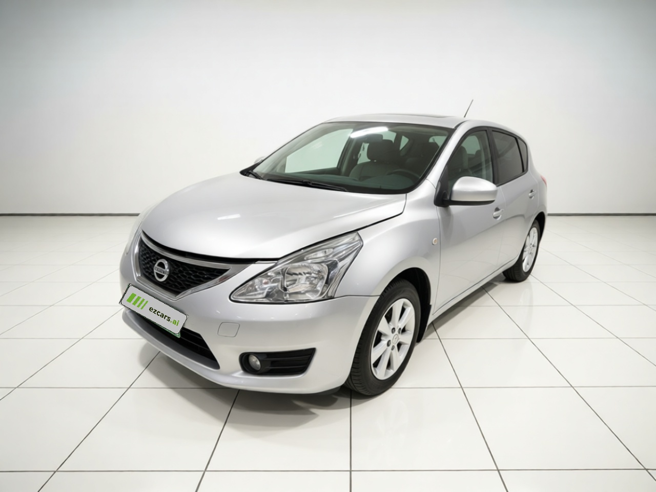 Tiida 2011 1.6L CVT Smart