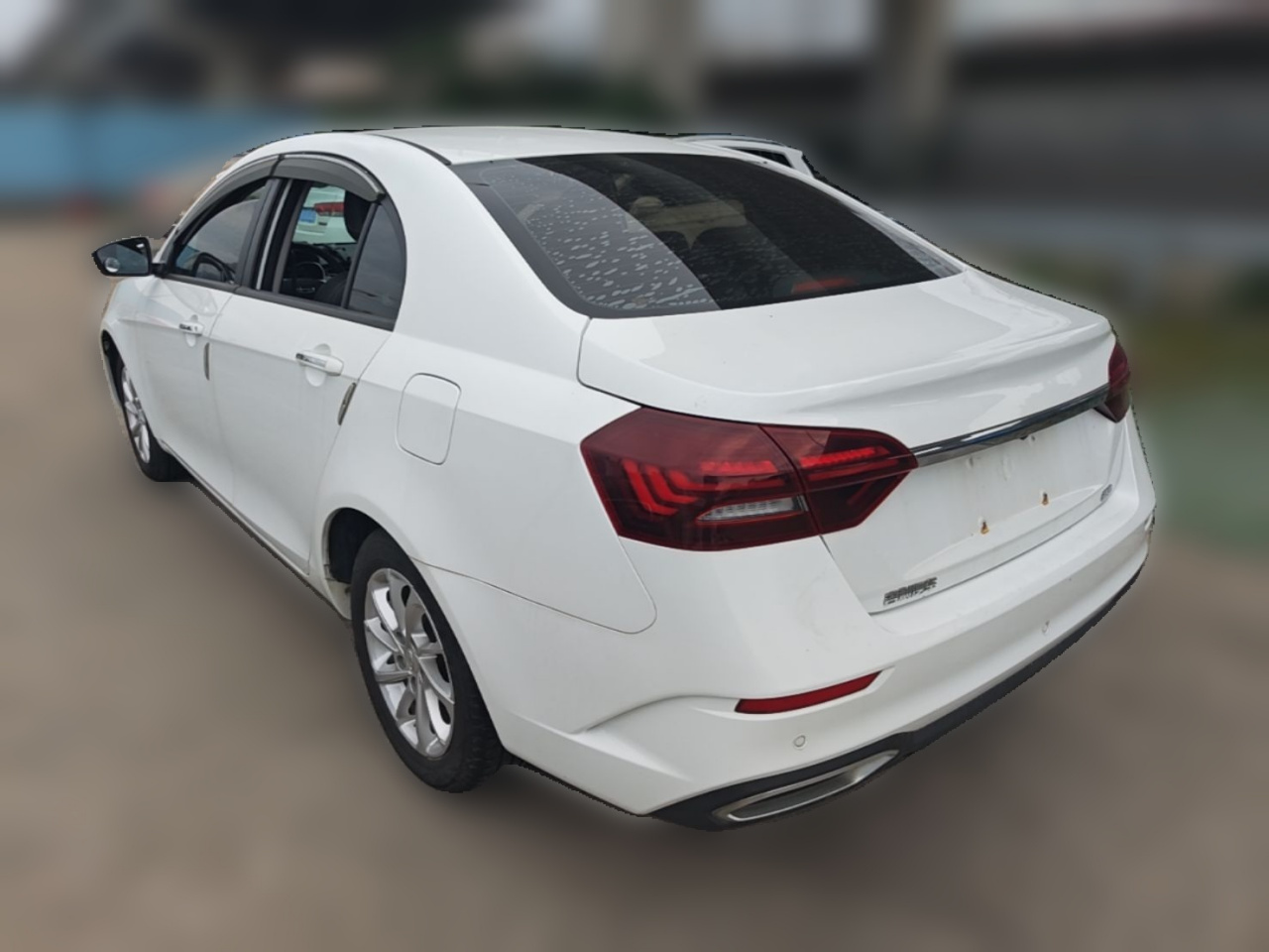 Emgrand 2021 UP 1.5L CVT Luxury photo 4