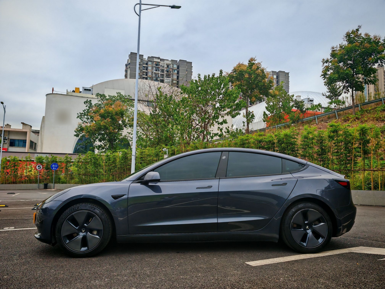 Model 3 2022 RWD photo 4