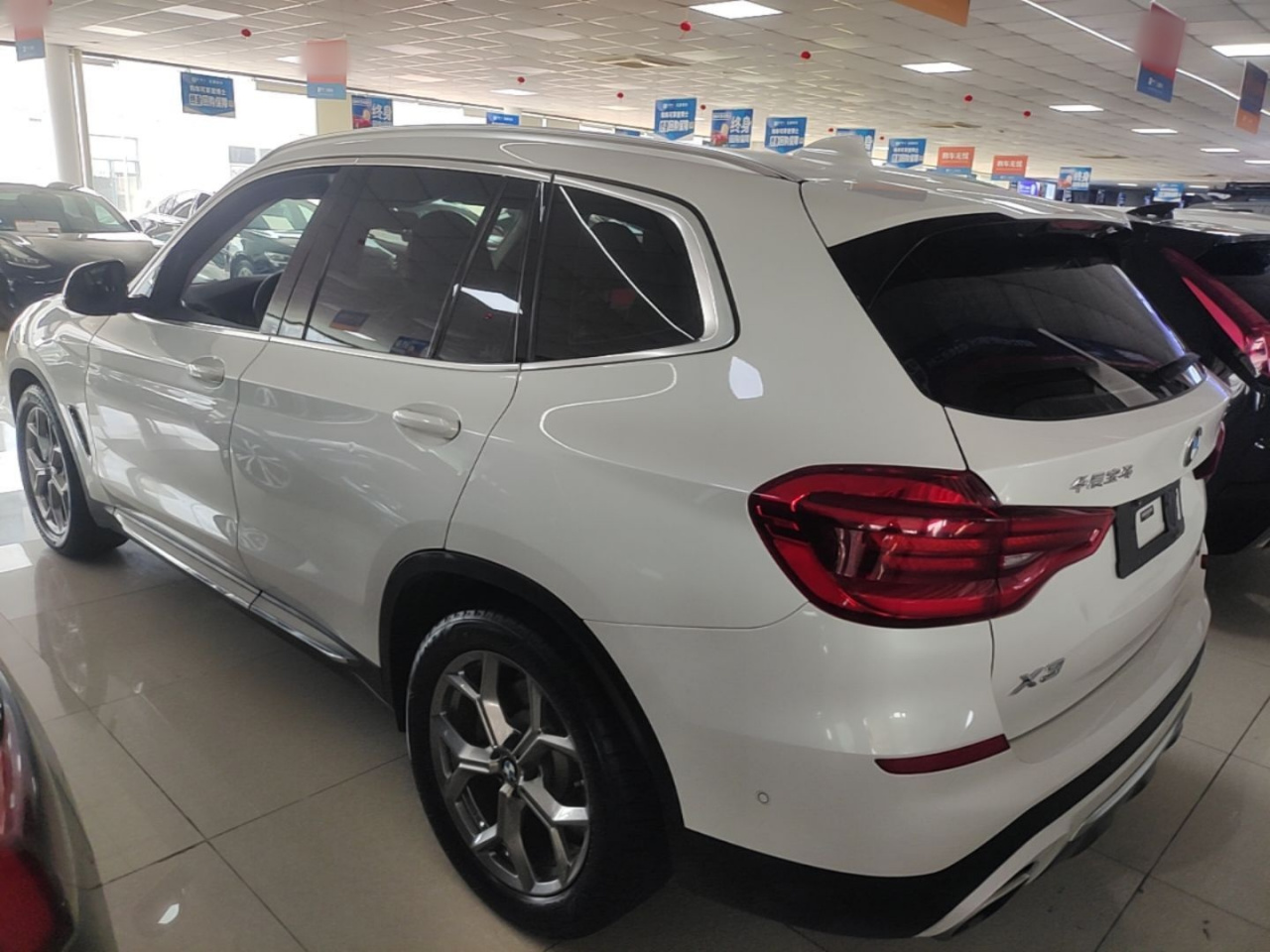 X3 2019 xDrive28i Luxury photo 4