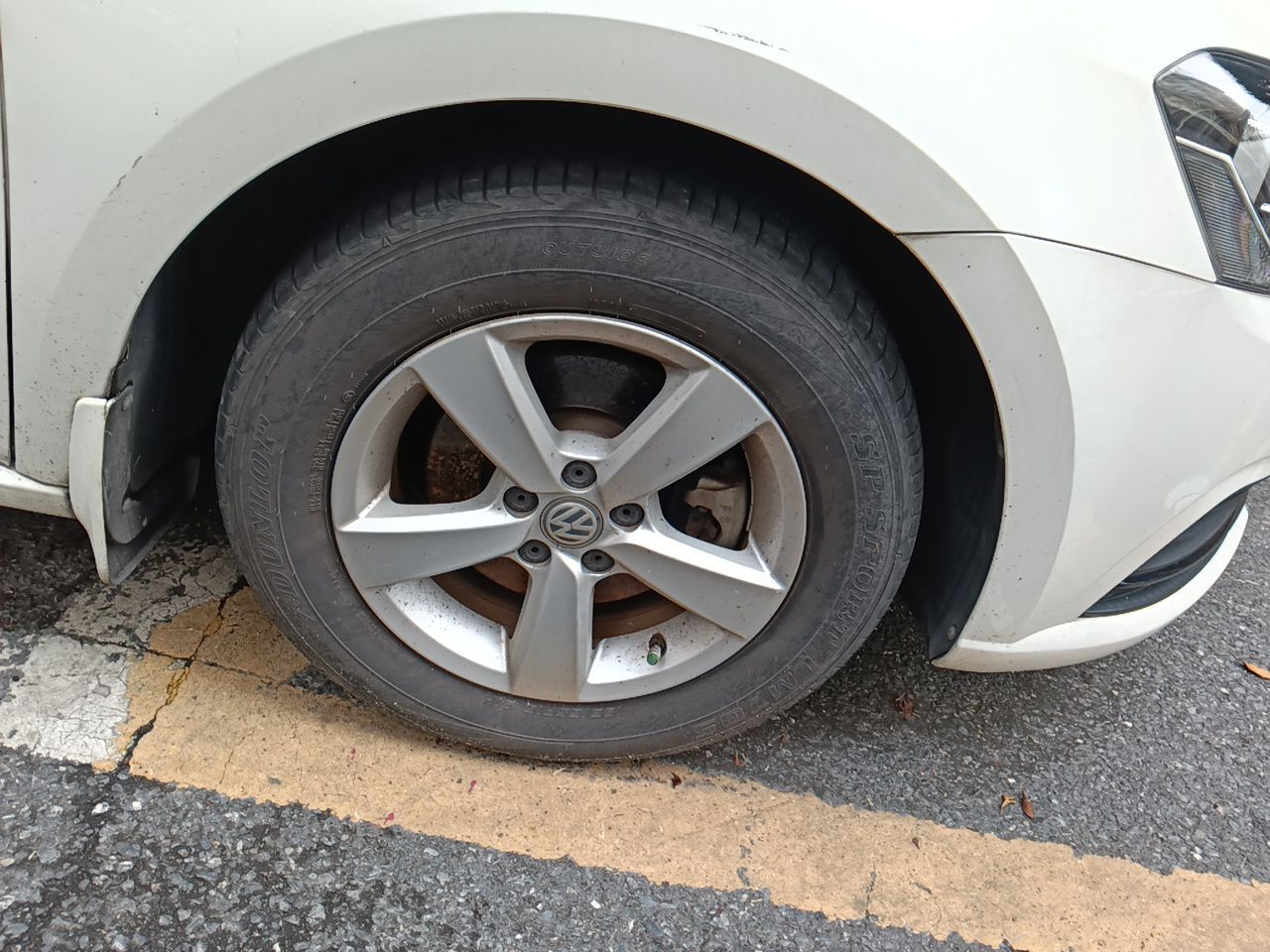 Lavida 2015 1.6L AT photo 2