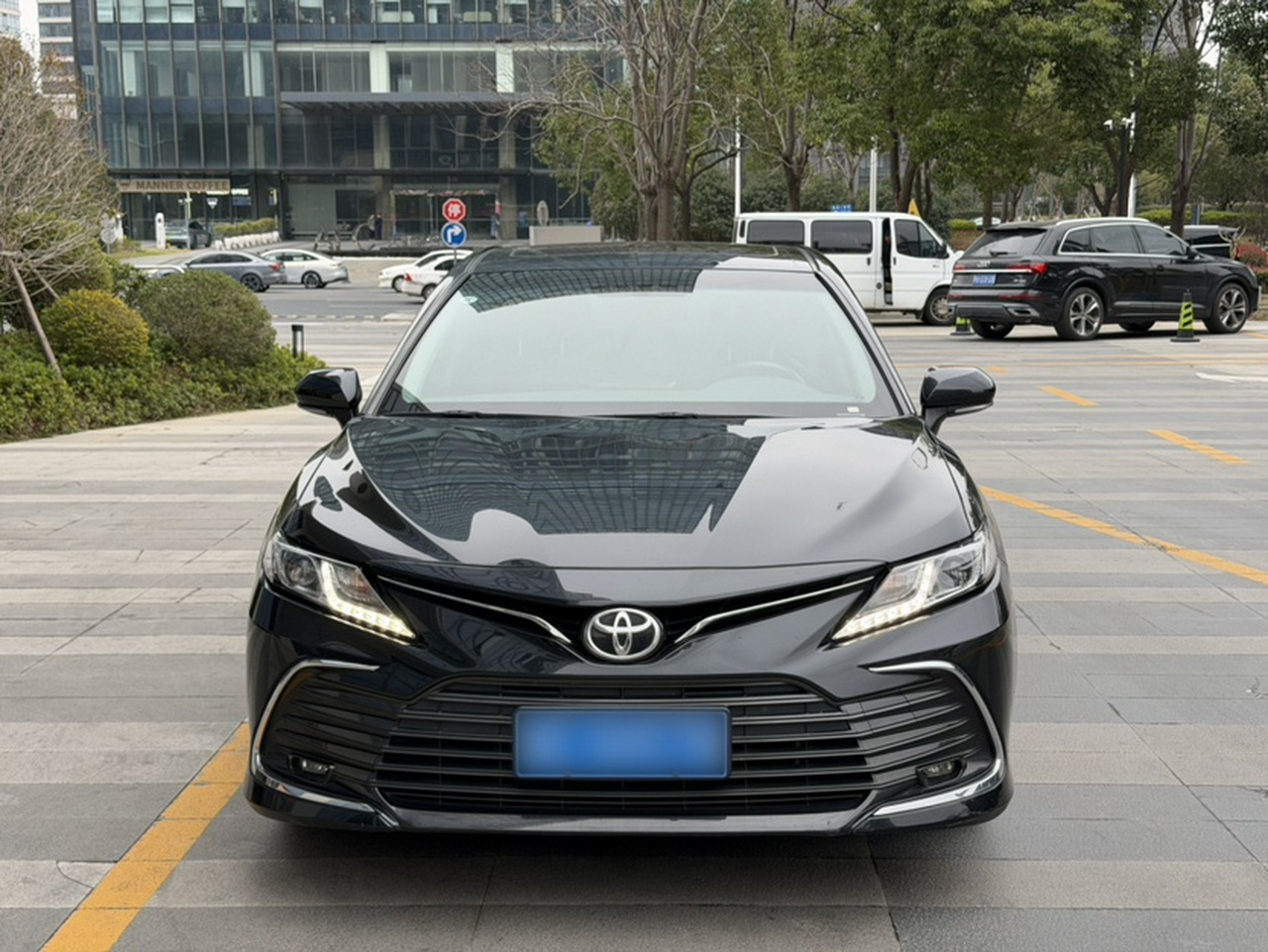Camry 2023 2.0GVP Leading photo 3