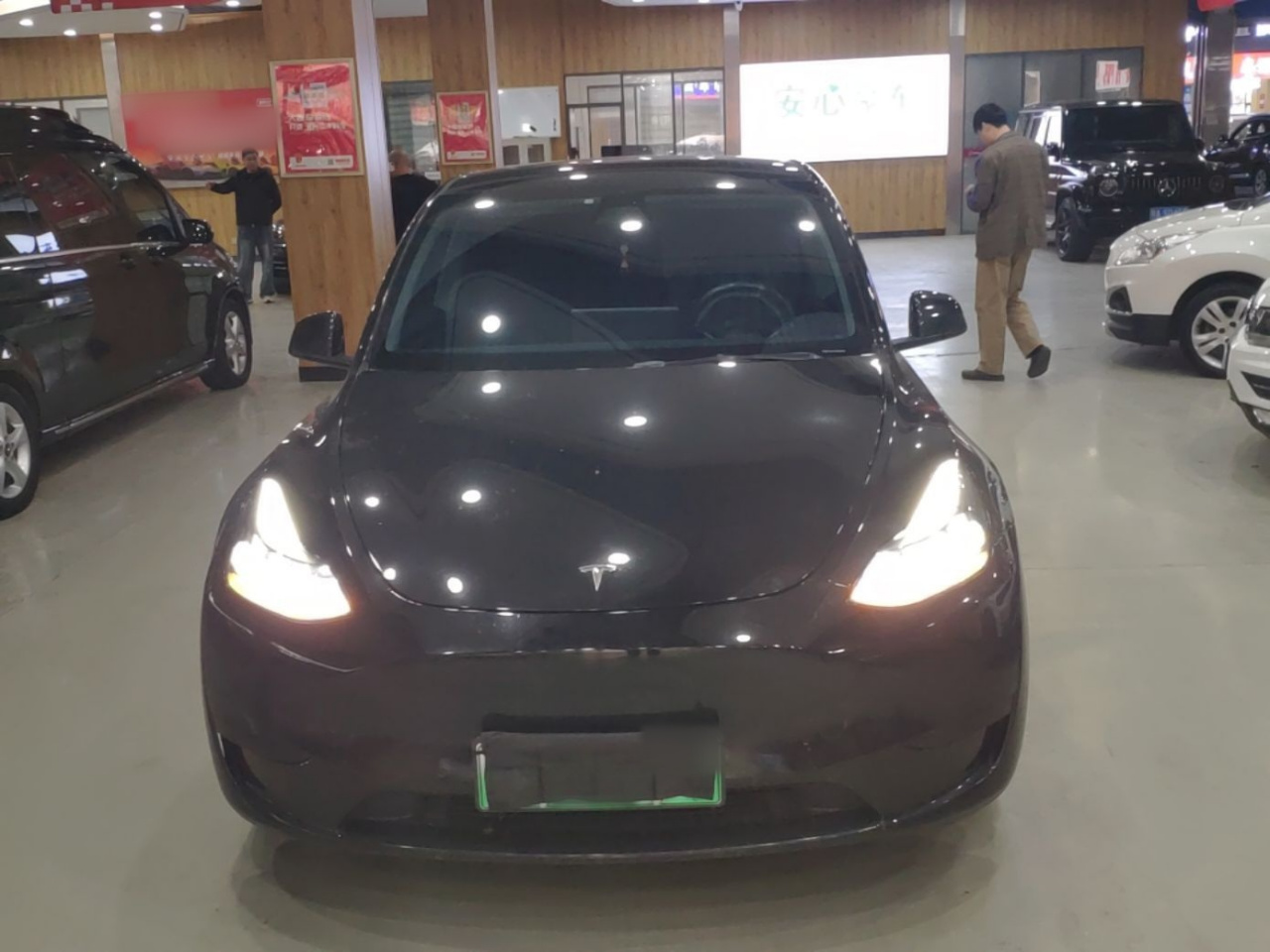 Model Y 2022 RWD photo 2