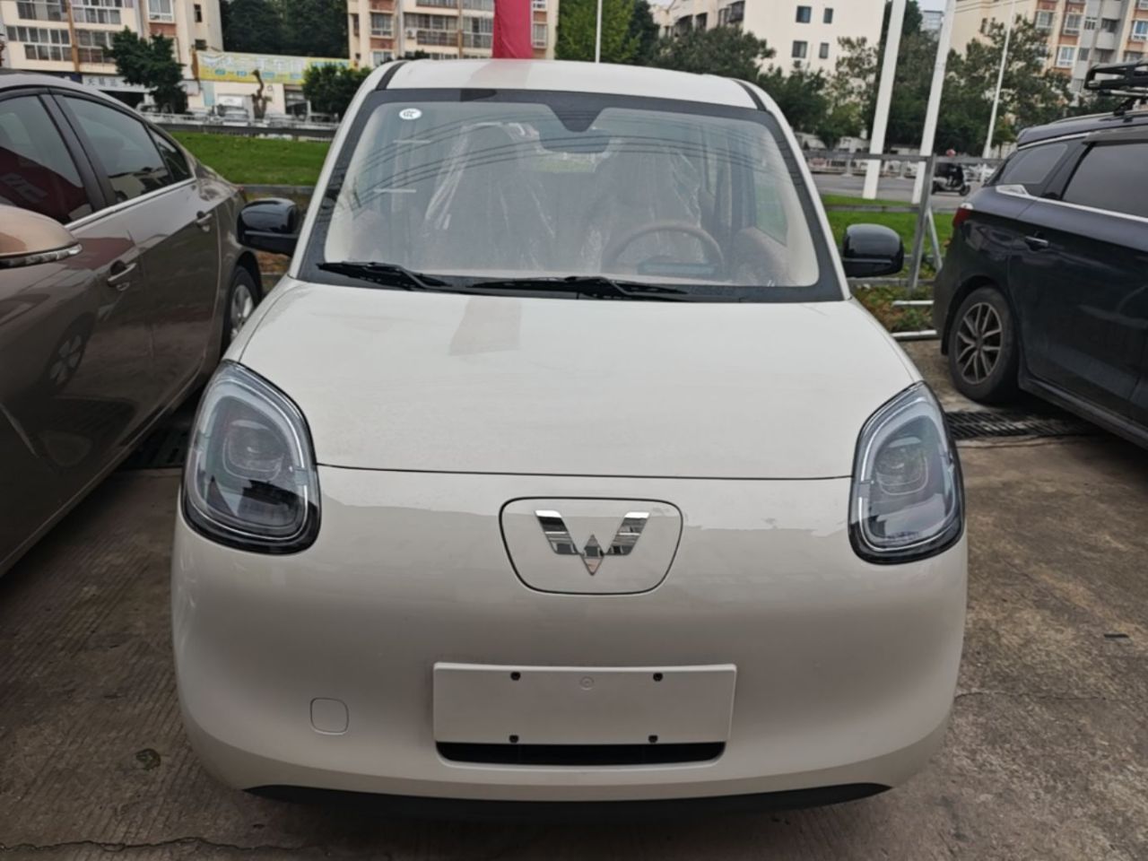 Hongguang MINIEV 2025 4th Gen 4-Door Advanced photo 2