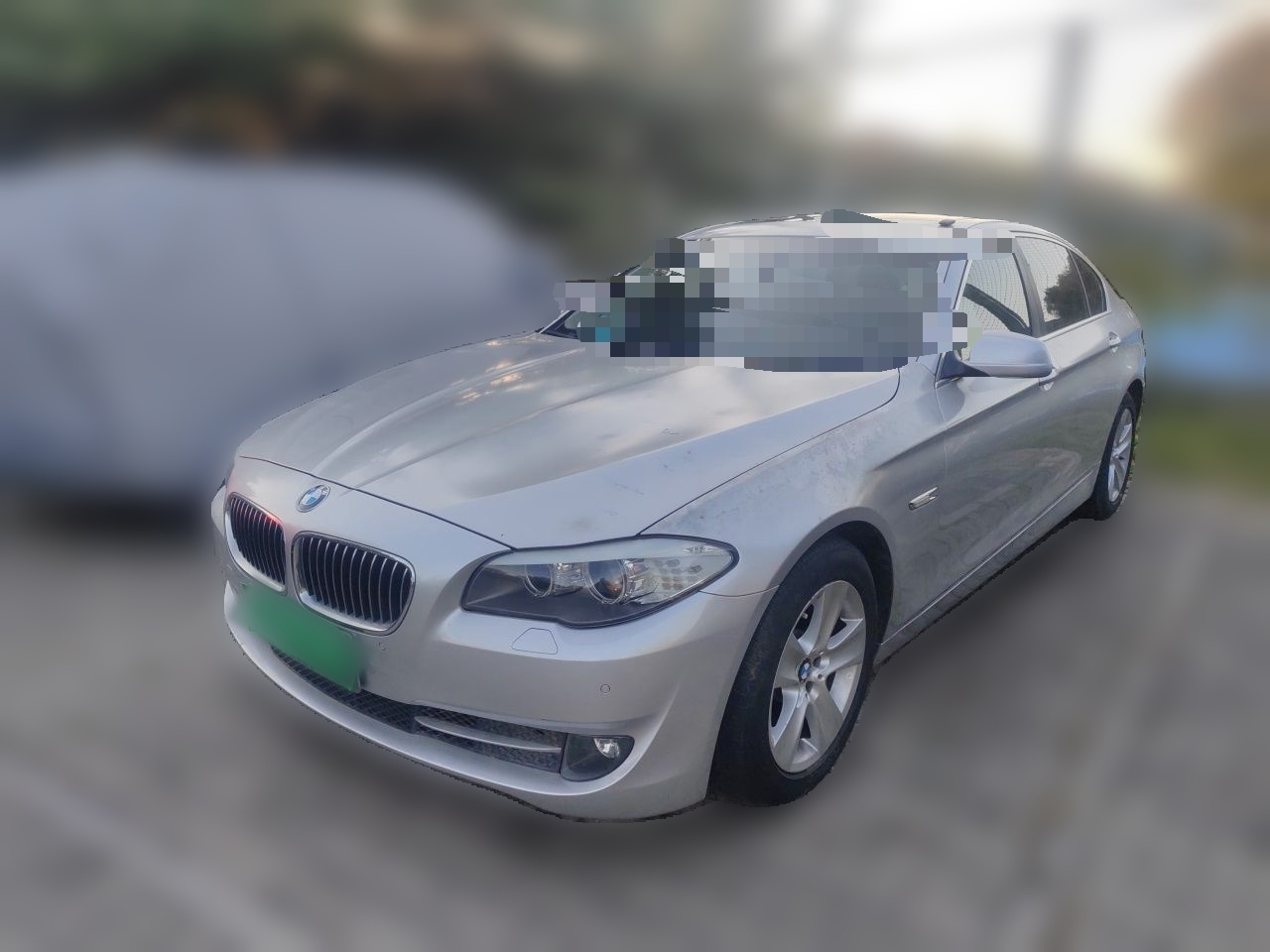 5 Series 2011 528Li Leading