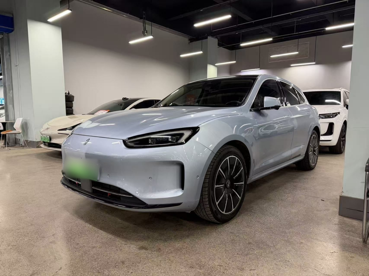HIMA AITO M5 2022 EV AWD Performance