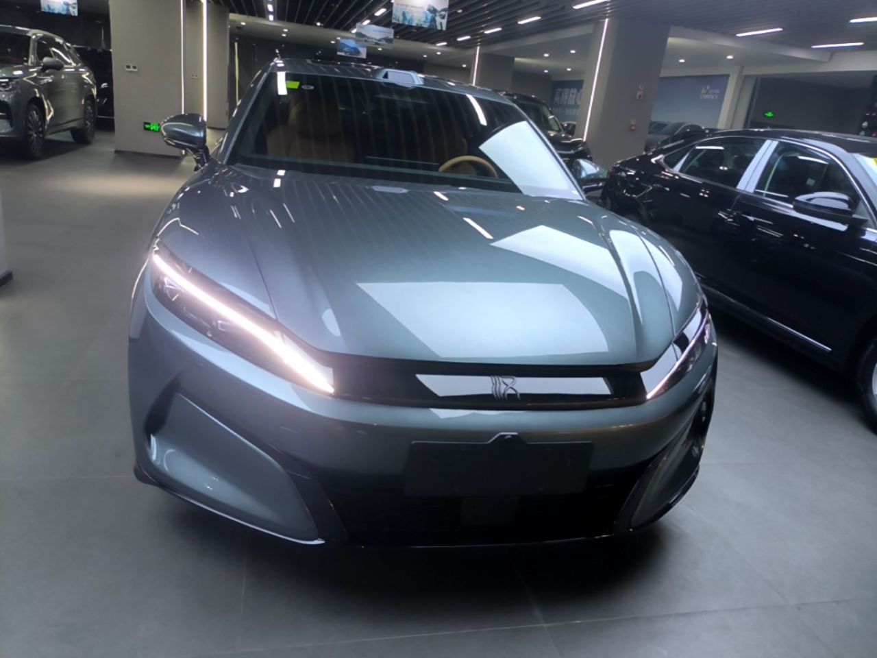 Han L 2025 DM-p AWD LiDAR Flagship photo 2