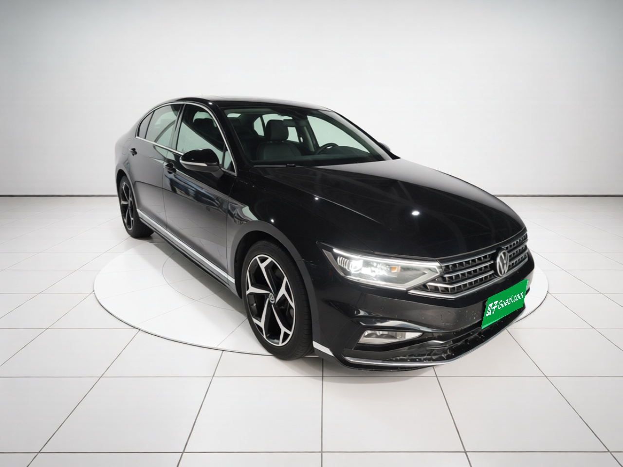 Magotan 2023 200 Anniversary Edition 330TSI DSG Luxury photo 3
