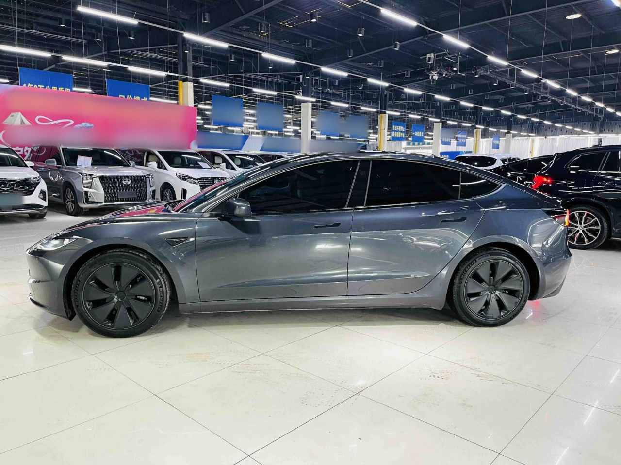 Model 3 2023 RWD photo 5
