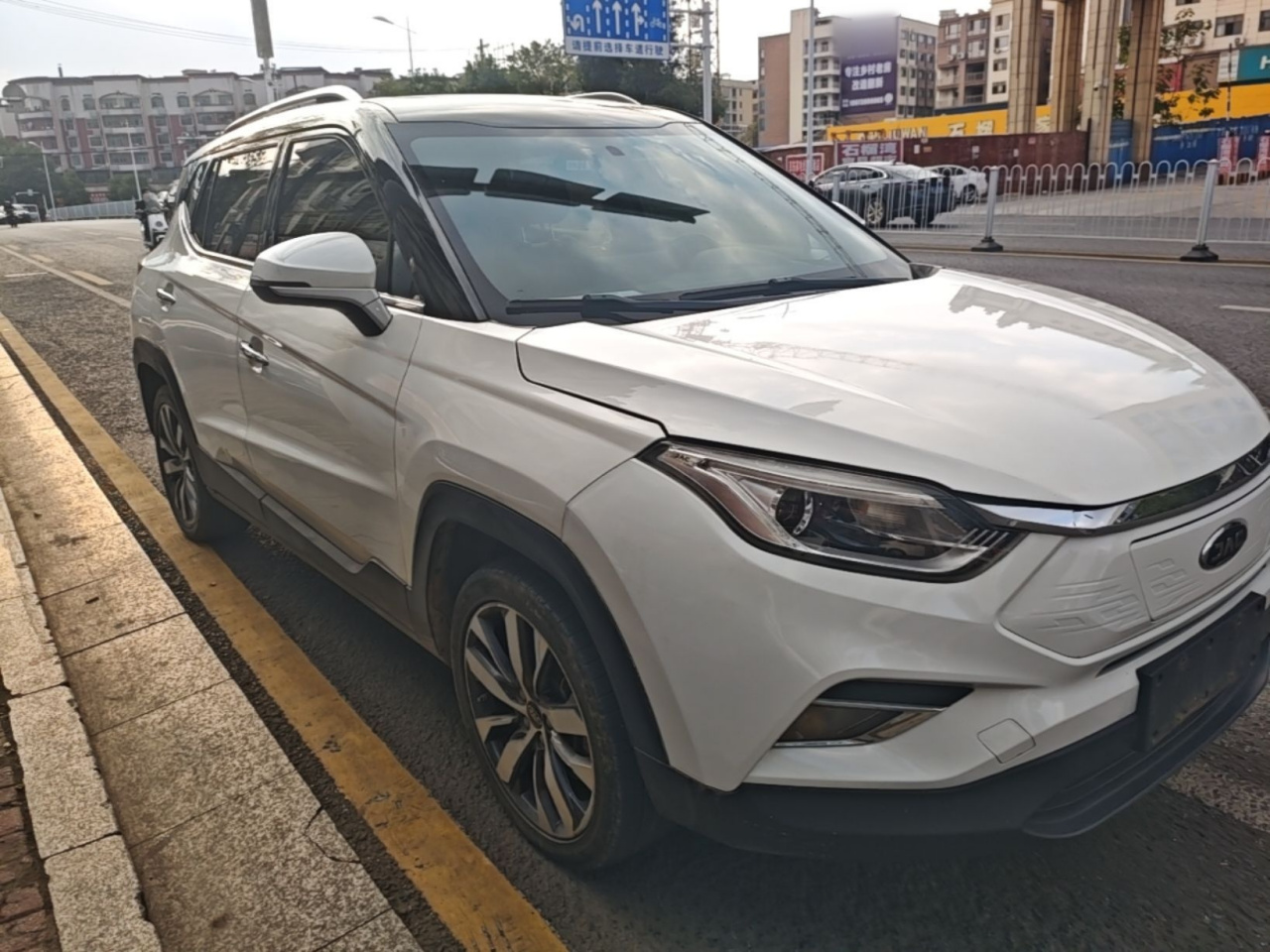 JAC iEVS4 2019 Luxury Smart photo 3