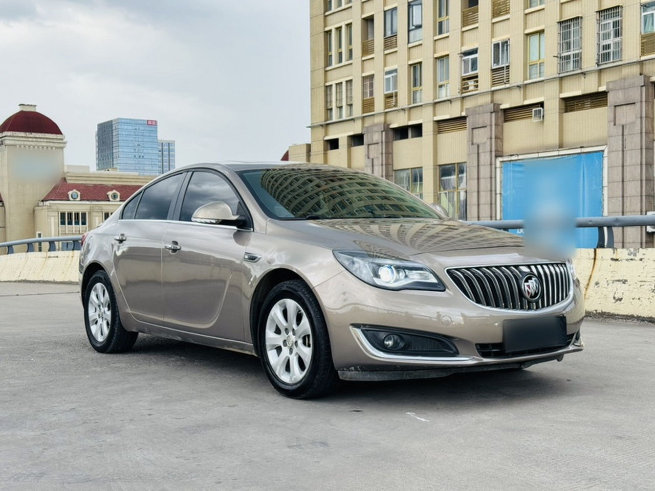 Regal 2015 1.6T Elite Tech photo 4
